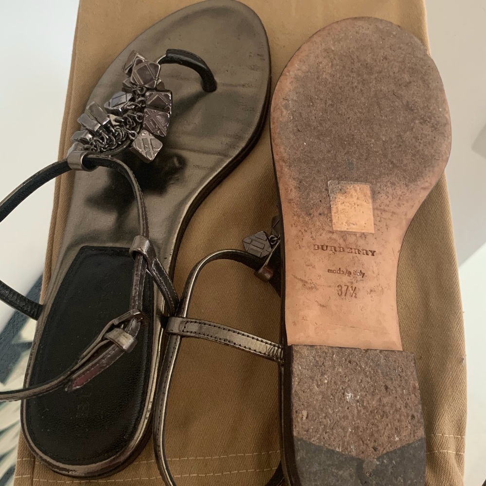 Burberry Embellished Thong Sandals| Size:7.5 - Picture 4 of 5